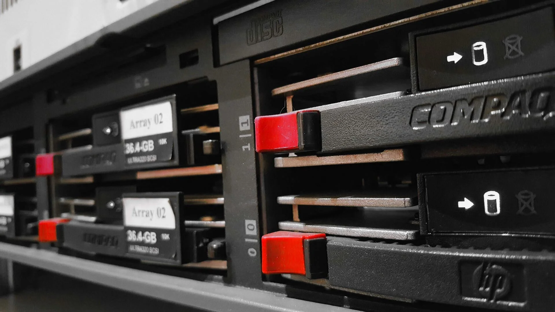 Server G5bd166bc7 1920 (1)