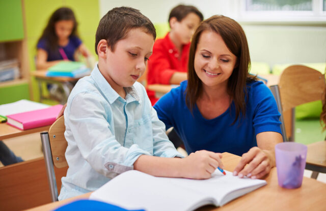 éducation Spécialisée (1) éducation Spécialisée (1)
